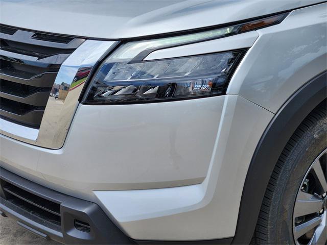 new 2025 Nissan Pathfinder car, priced at $40,360