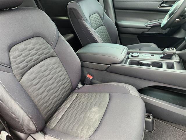 new 2025 Nissan Pathfinder car, priced at $40,360