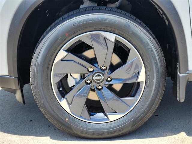 new 2025 Nissan Rogue car, priced at $30,158