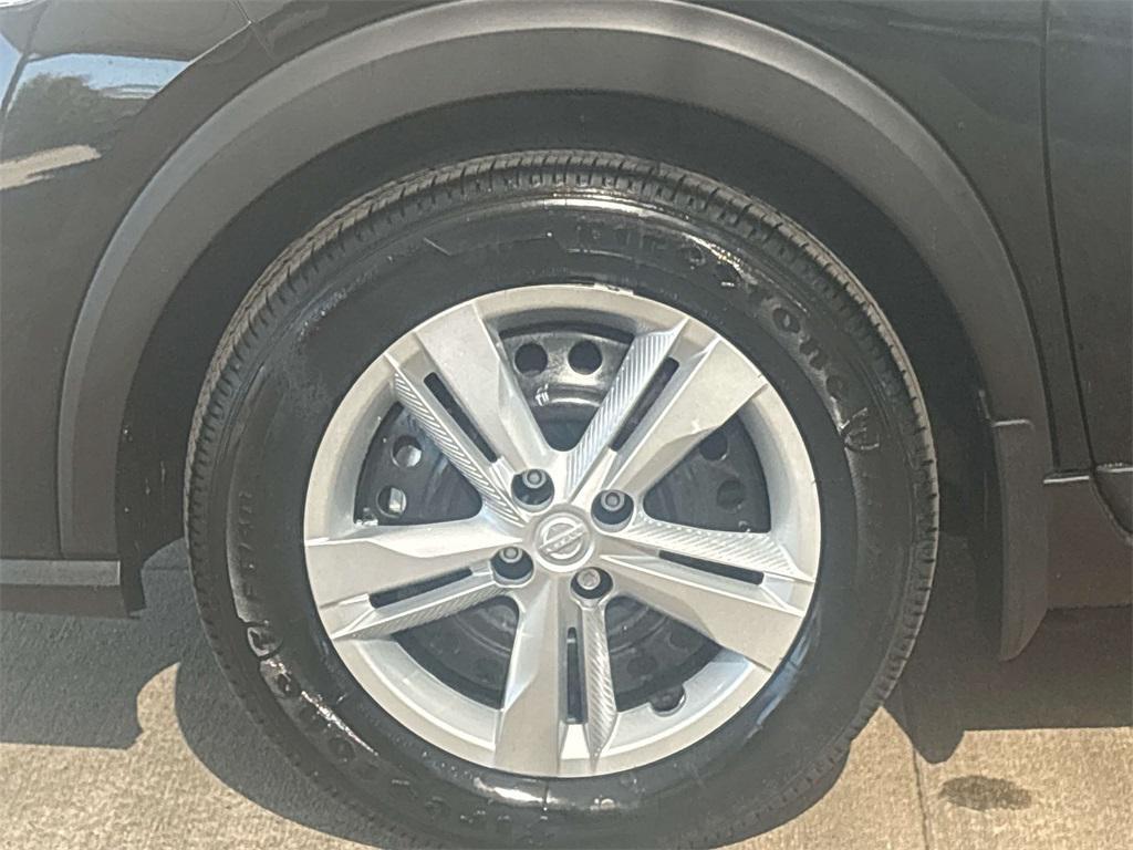 new 2025 Nissan Kicks car, priced at $18,524