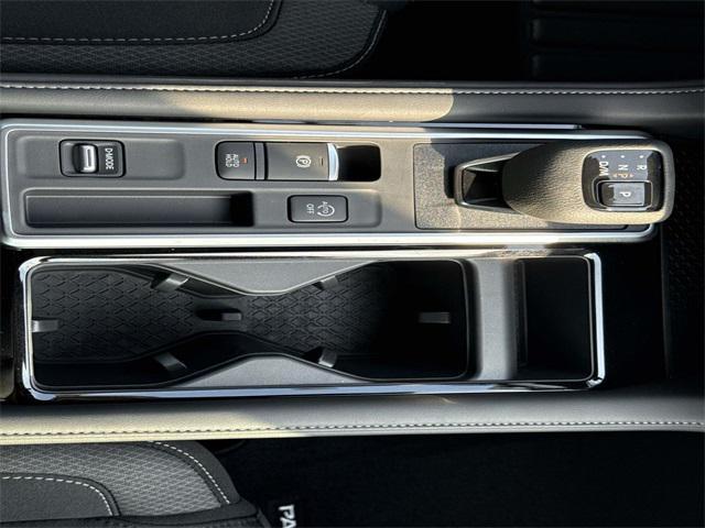 new 2025 Nissan Pathfinder car, priced at $33,657