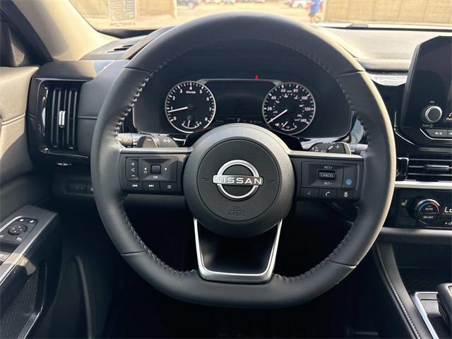 new 2025 Nissan Pathfinder car, priced at $33,657