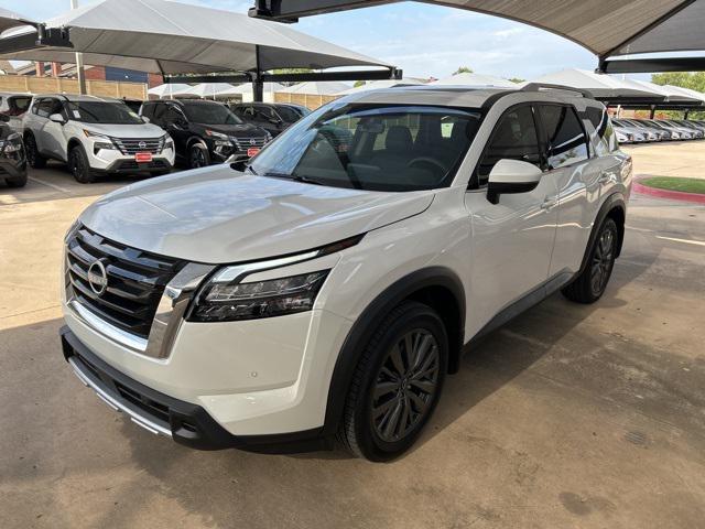 new 2025 Nissan Pathfinder car, priced at $40,828