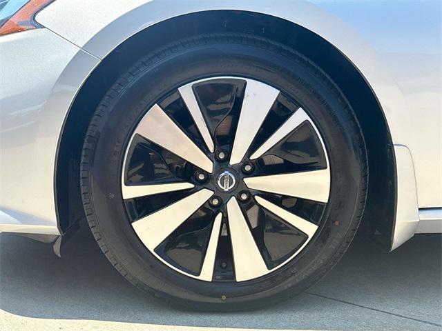 used 2020 Nissan Altima car, priced at $17,912