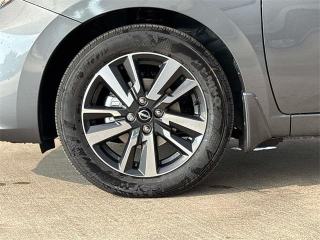 new 2025 Nissan Versa car, priced at $16,035