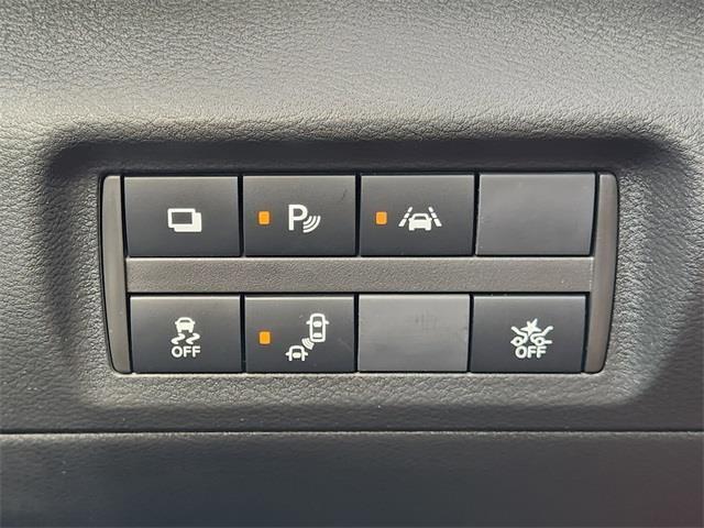 new 2025 Nissan Kicks car, priced at $17,920