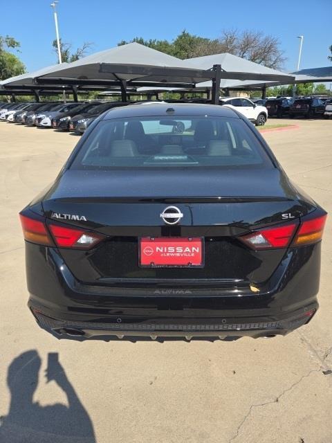 new 2025 Nissan Altima car, priced at $28,558