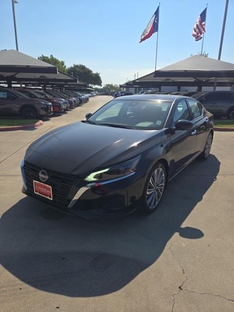 new 2025 Nissan Altima car, priced at $28,558