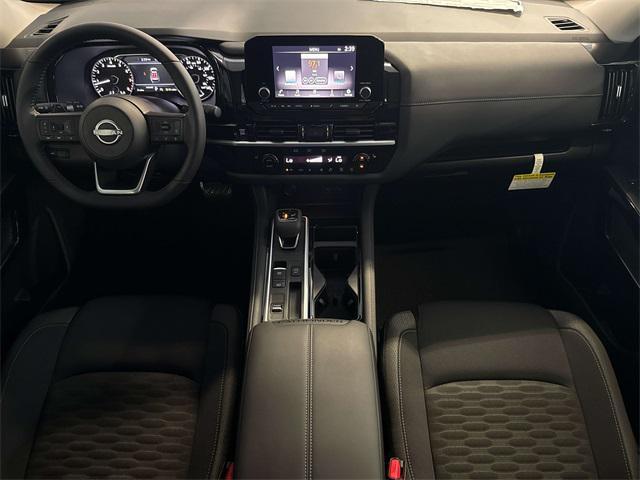 new 2025 Nissan Pathfinder car, priced at $33,657
