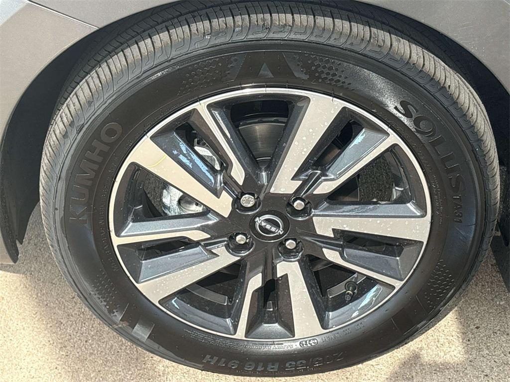 new 2025 Nissan Versa car, priced at $16,035