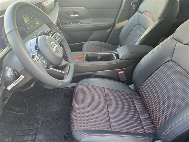 new 2025 Nissan Kicks car, priced at $27,913
