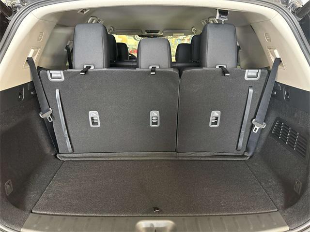 new 2025 Nissan Pathfinder car, priced at $31,556