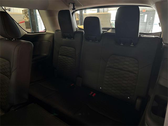 new 2025 Nissan Pathfinder car, priced at $31,556