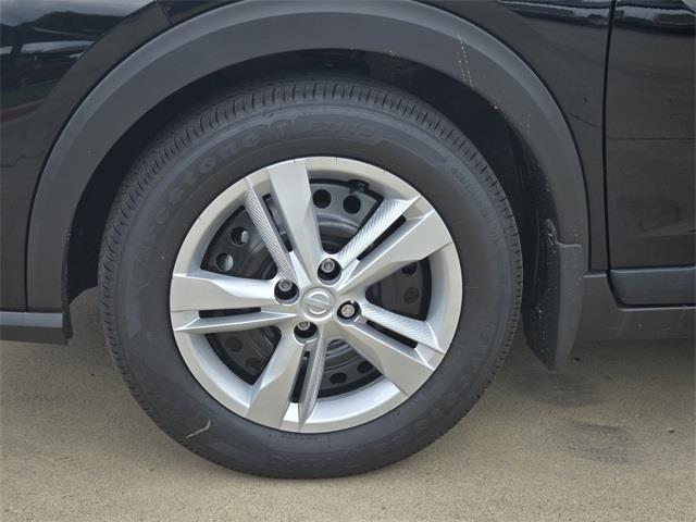 new 2025 Nissan Kicks car, priced at $18,271