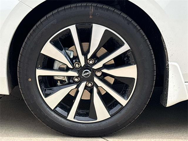 new 2025 Nissan Sentra car, priced at $20,921