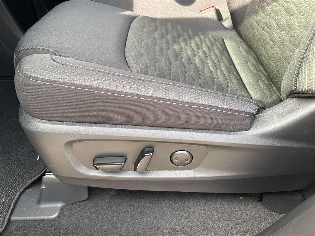 new 2025 Nissan Pathfinder car, priced at $29,414