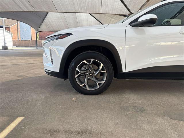used 2024 Chevrolet Trax car, priced at $18,975