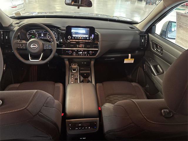 new 2025 Nissan Pathfinder car, priced at $31,584