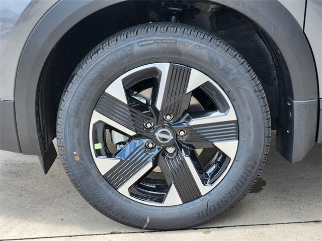 new 2025 Nissan Kicks car, priced at $24,060