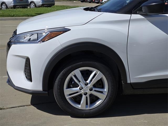 new 2025 Nissan Kicks car, priced at $21,561