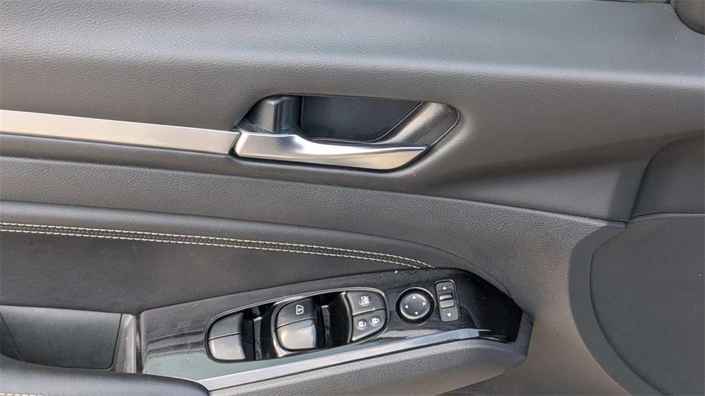 used 2023 Nissan Altima car, priced at $16,976