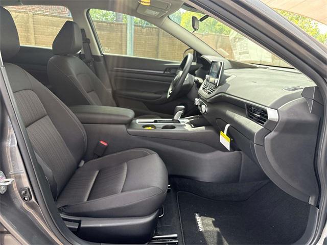 new 2025 Nissan Altima car, priced at $22,401