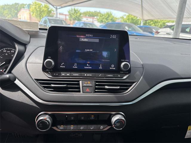 new 2025 Nissan Altima car, priced at $22,401