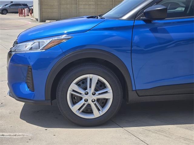 new 2025 Nissan Kicks car, priced at $21,210
