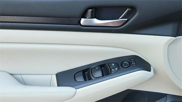 new 2025 Nissan Altima car, priced at $27,969