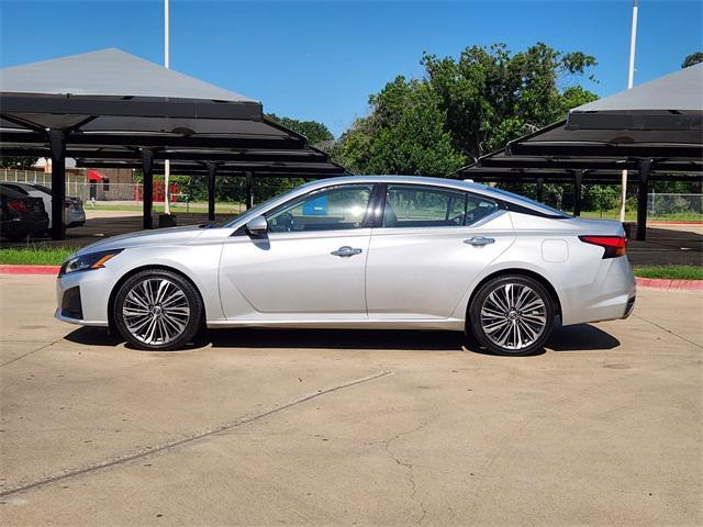 used 2023 Nissan Altima car, priced at $20,000