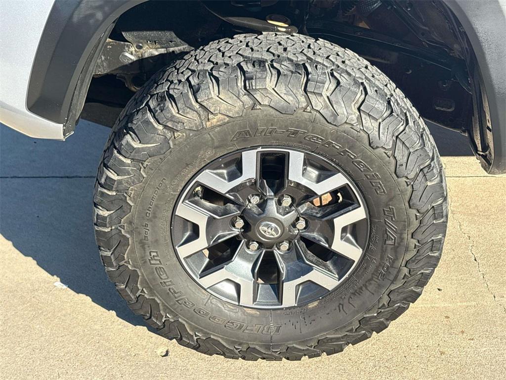 used 2016 Toyota Tacoma car, priced at $18,623
