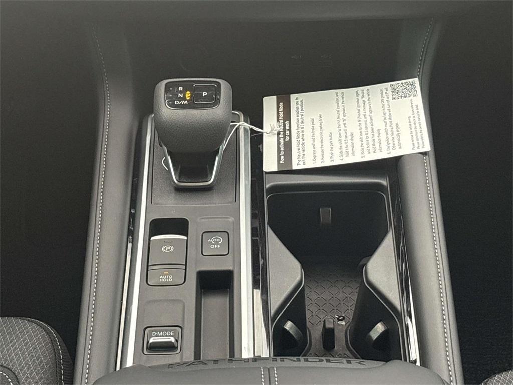new 2025 Nissan Pathfinder car, priced at $29,732