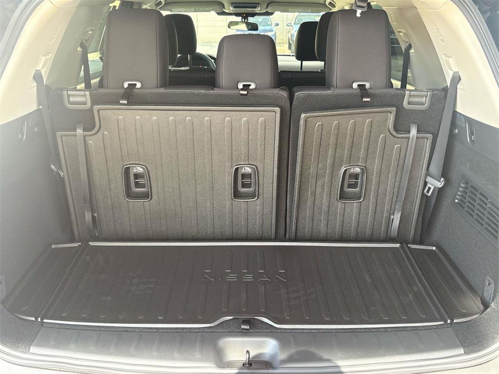 new 2025 Nissan Pathfinder car, priced at $29,732