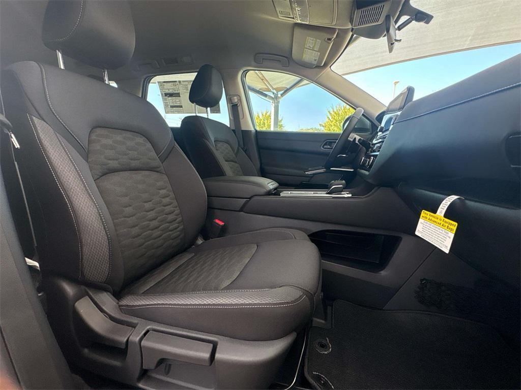 new 2025 Nissan Pathfinder car, priced at $29,732