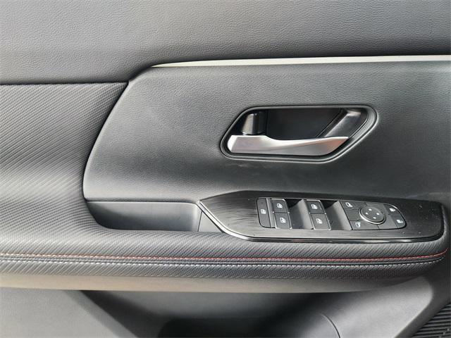 new 2025 Nissan Kicks car, priced at $27,258