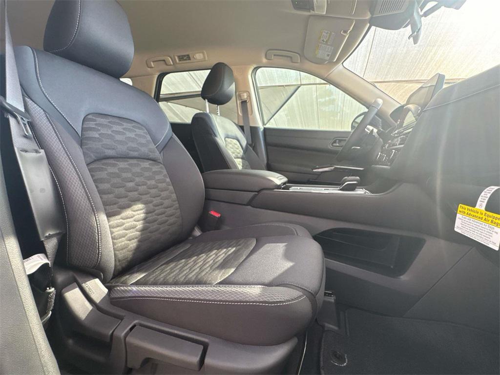 new 2025 Nissan Pathfinder car, priced at $29,414