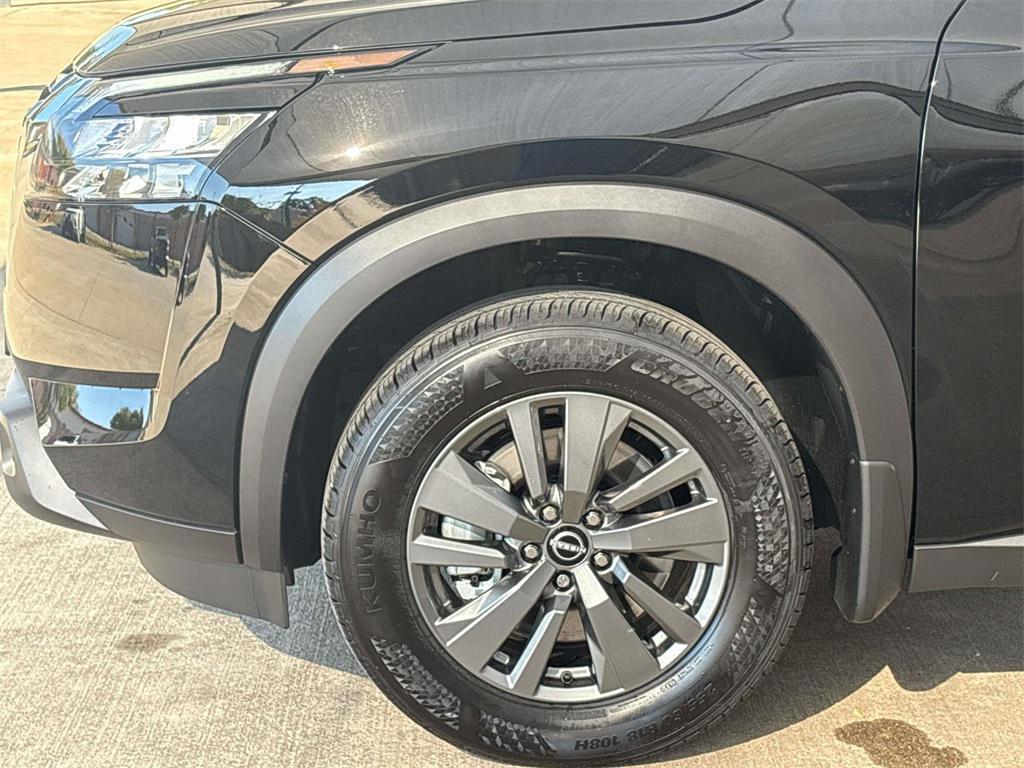 new 2025 Nissan Pathfinder car, priced at $29,414