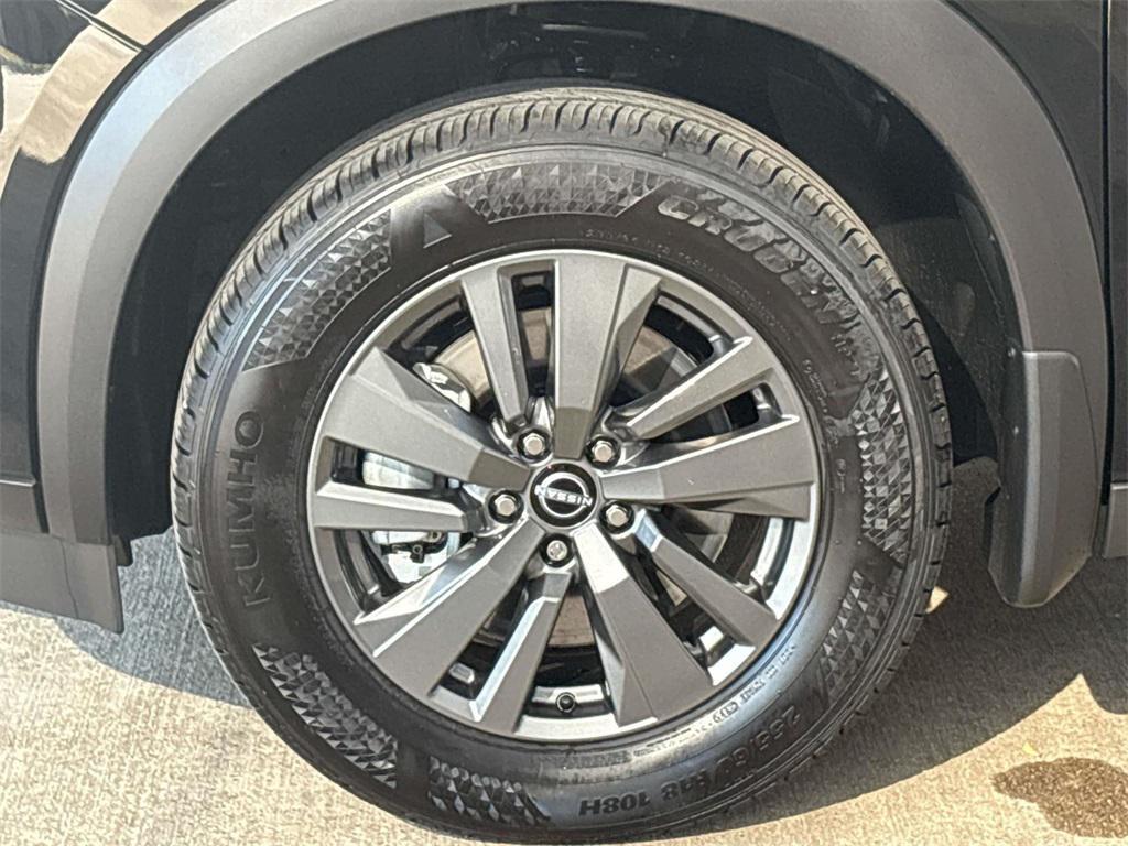 new 2025 Nissan Pathfinder car, priced at $29,414