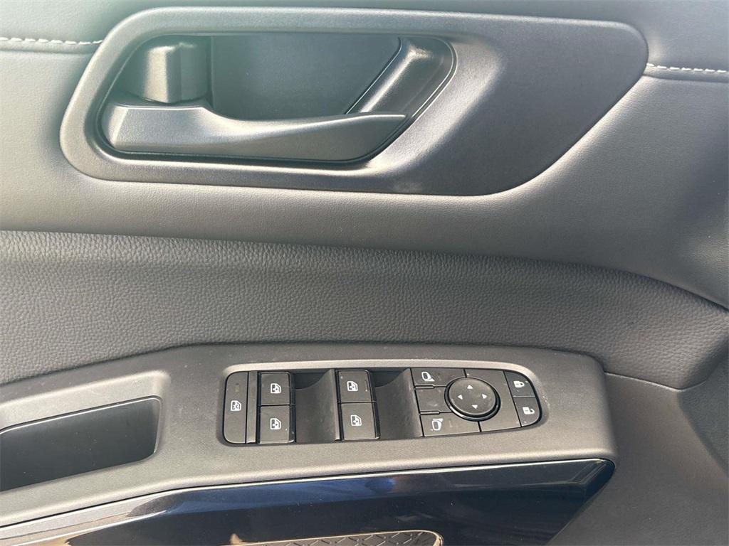 new 2025 Nissan Pathfinder car, priced at $29,414