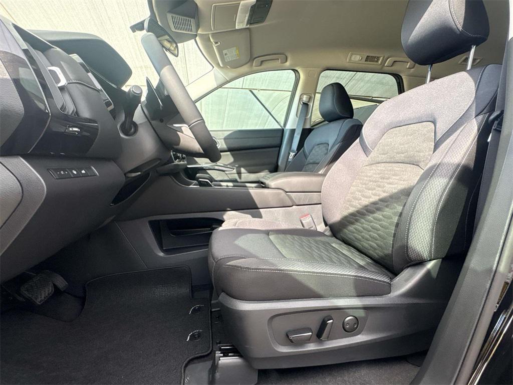 new 2025 Nissan Pathfinder car, priced at $29,414