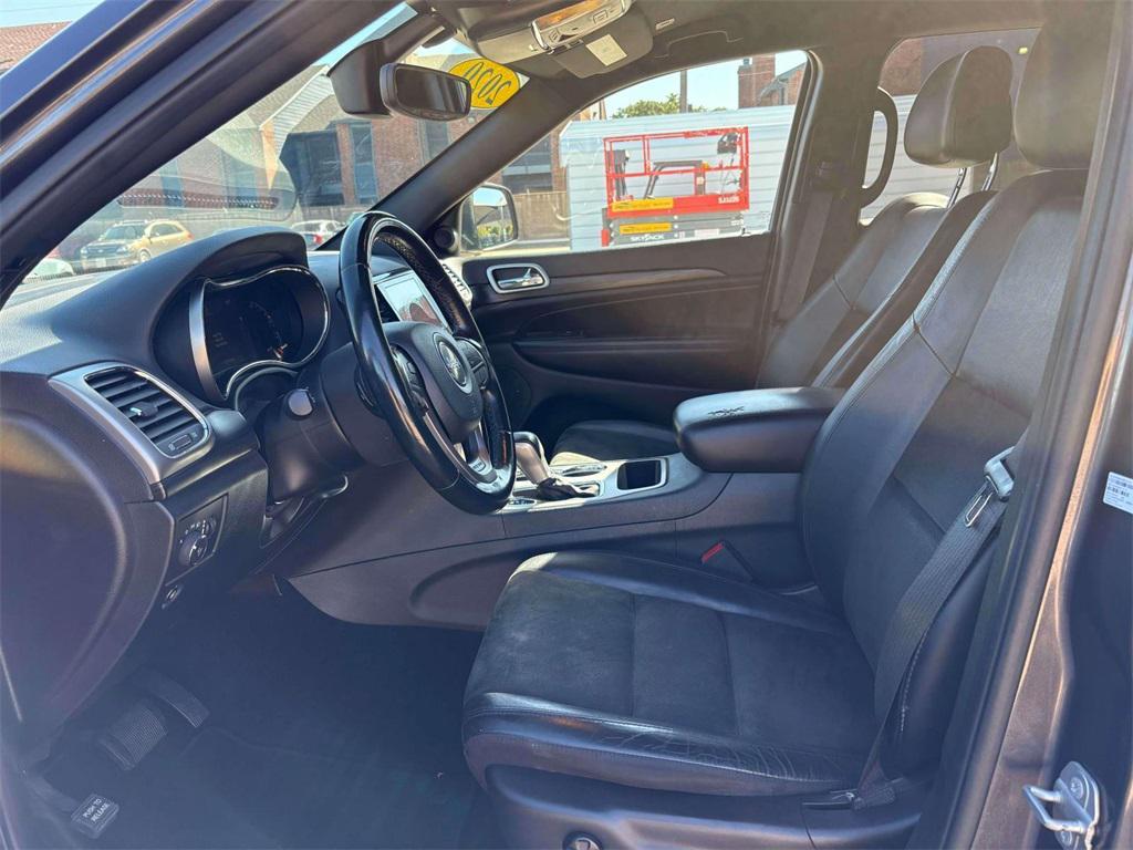 used 2020 Jeep Grand Cherokee car, priced at $16,466