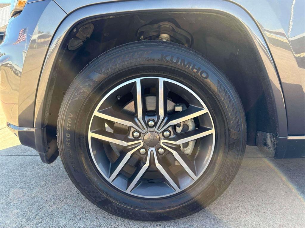 used 2020 Jeep Grand Cherokee car, priced at $16,466