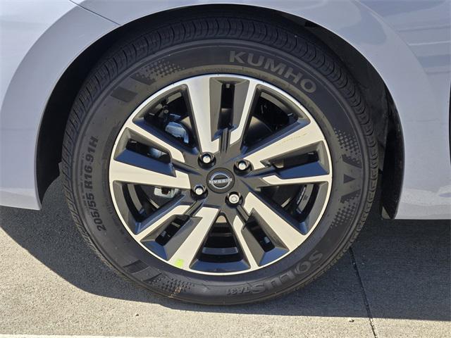 new 2025 Nissan Versa car, priced at $21,398