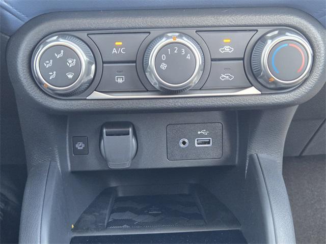 new 2025 Nissan Versa car, priced at $21,398