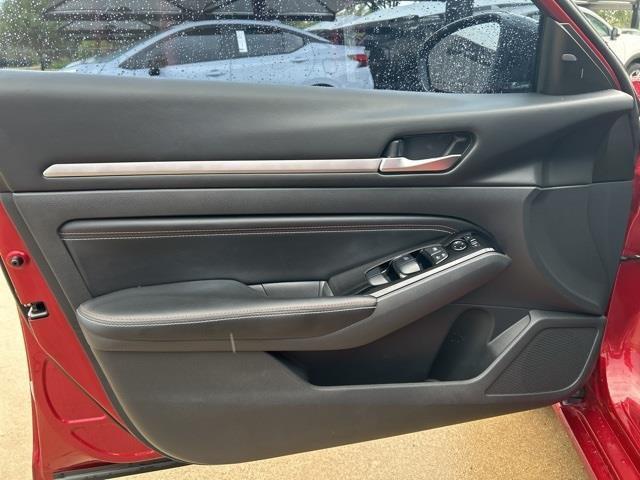 used 2023 Nissan Altima car, priced at $21,795