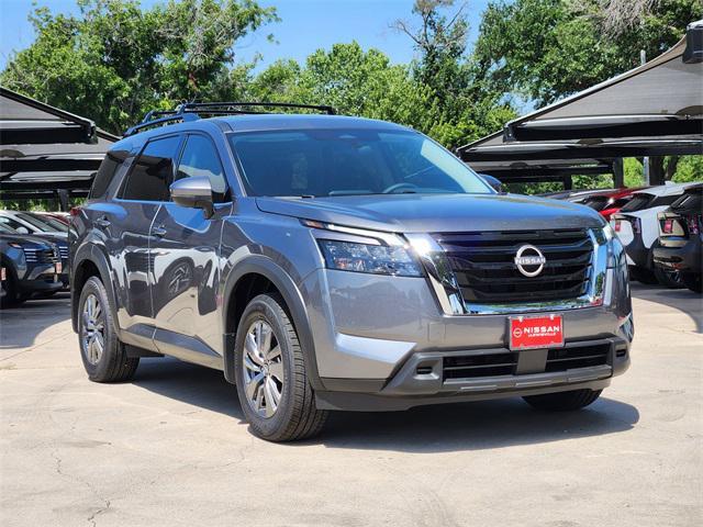 new 2025 Nissan Pathfinder car, priced at $35,718