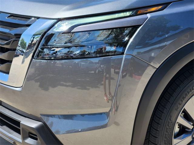 new 2025 Nissan Pathfinder car, priced at $35,718