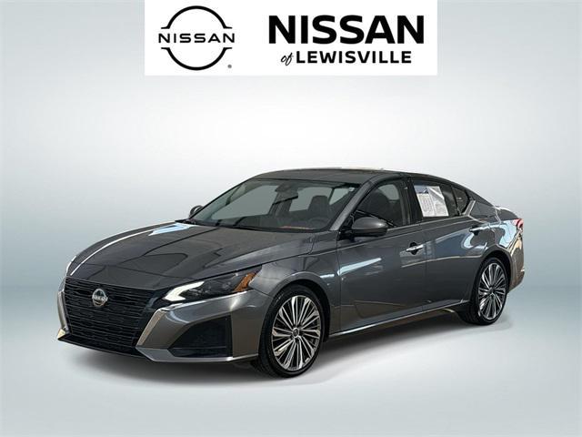 used 2023 Nissan Altima car, priced at $20,561