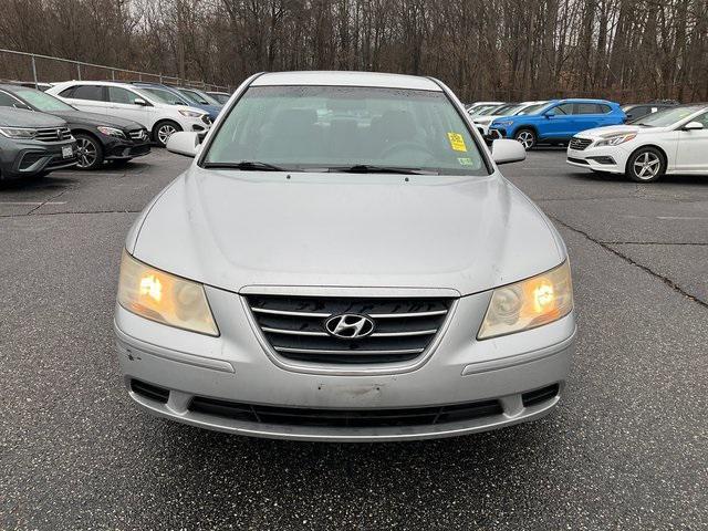 used 2009 Hyundai Sonata car, priced at $4,225