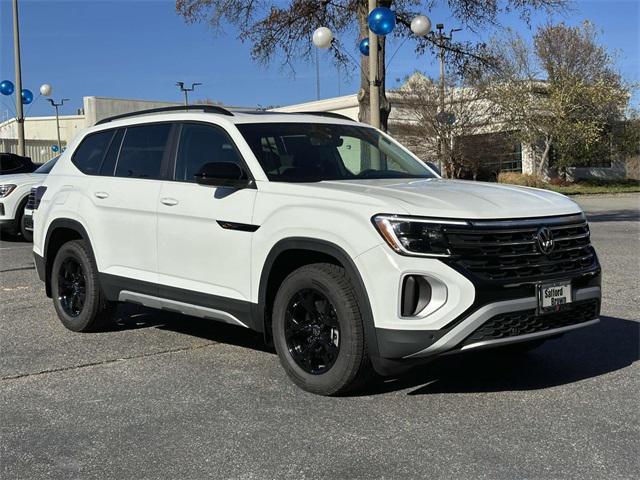 new 2024 Volkswagen Atlas car, priced at $49,171